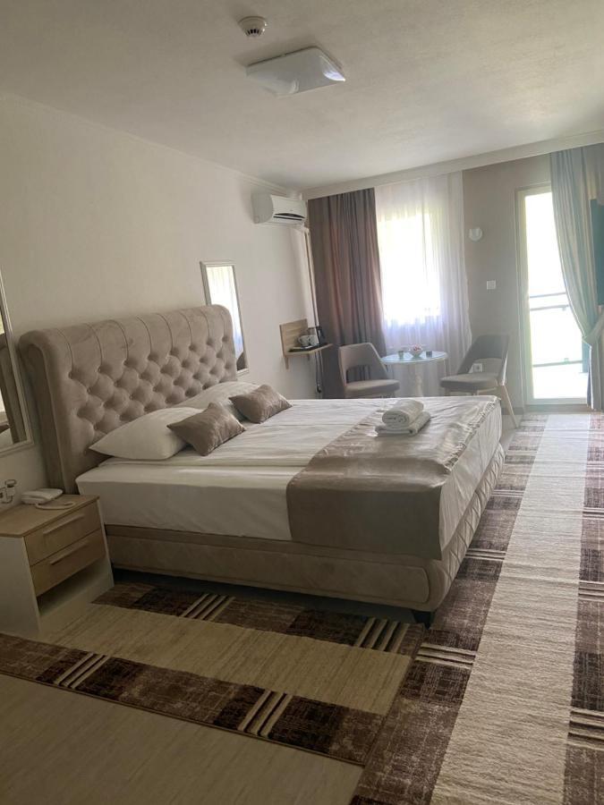 Hotel New Milenium Lukavac Zewnętrze zdjęcie