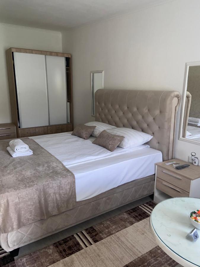 Hotel New Milenium Lukavac Zewnętrze zdjęcie