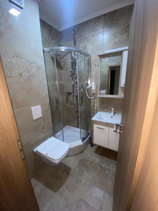 Hotel New Milenium Lukavac Zewnętrze zdjęcie