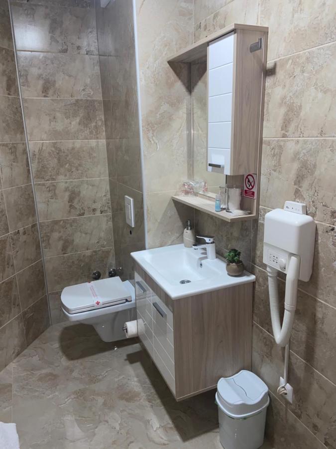 Hotel New Milenium Lukavac Zewnętrze zdjęcie