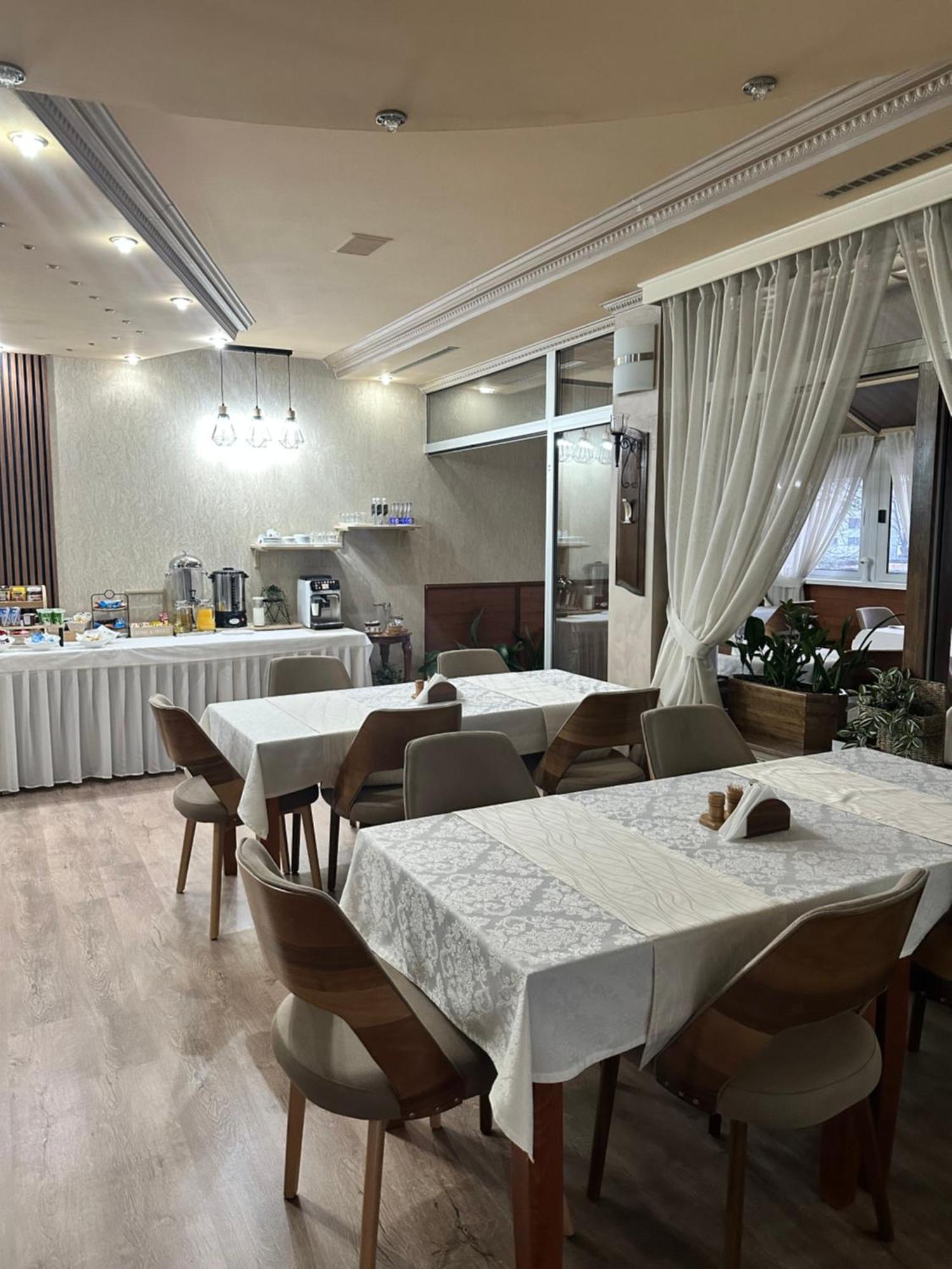 Hotel New Milenium Lukavac Zewnętrze zdjęcie