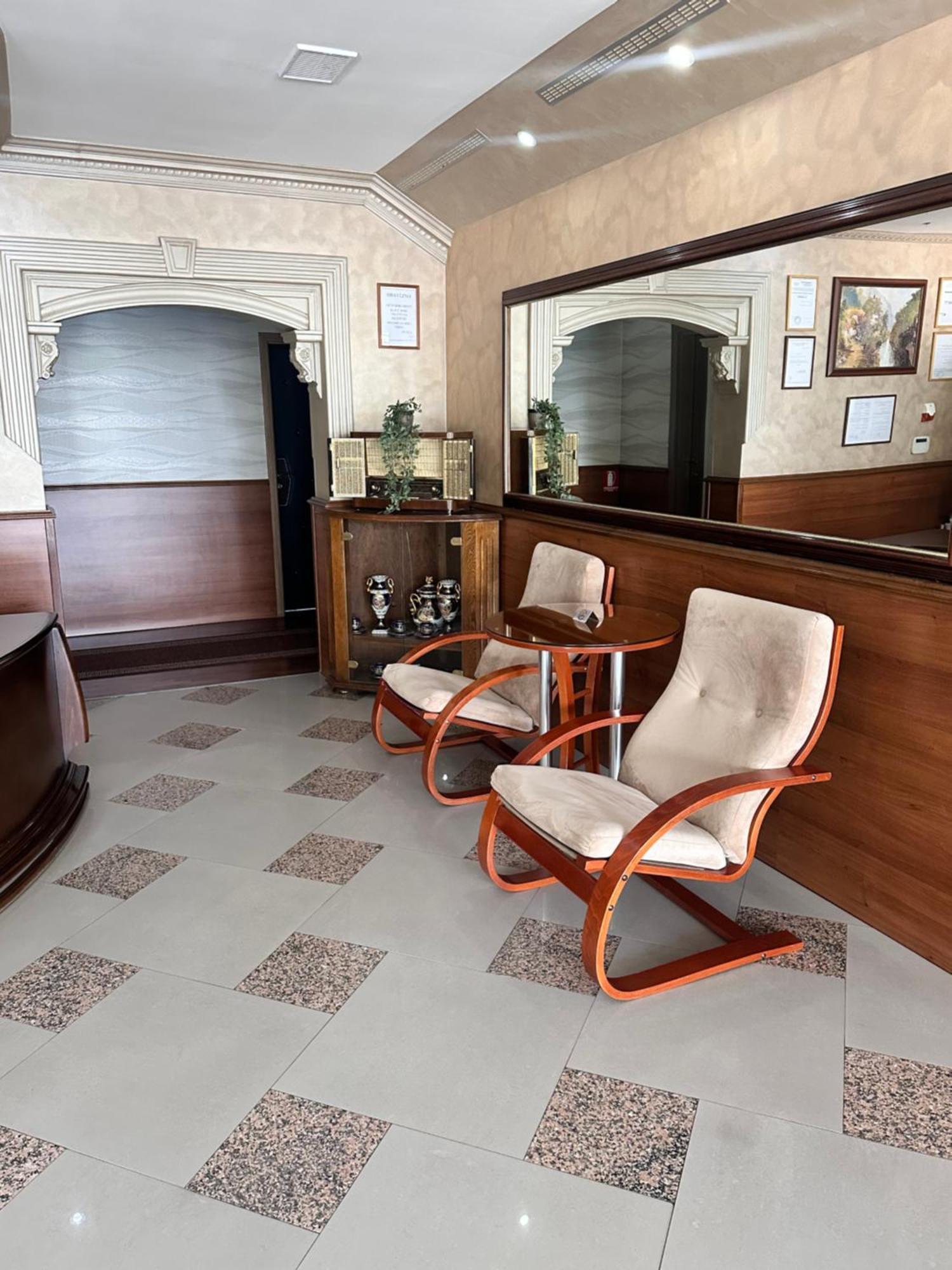 Hotel New Milenium Lukavac Zewnętrze zdjęcie