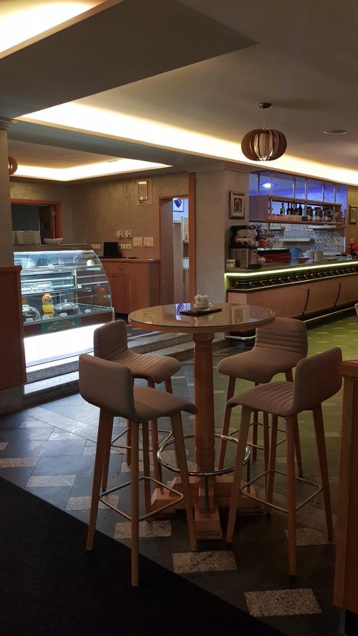 Hotel New Milenium Lukavac Zewnętrze zdjęcie
