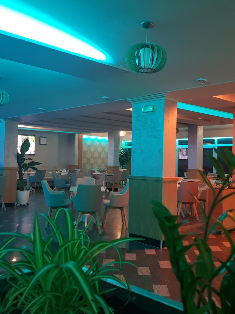 Hotel New Milenium Lukavac Zewnętrze zdjęcie